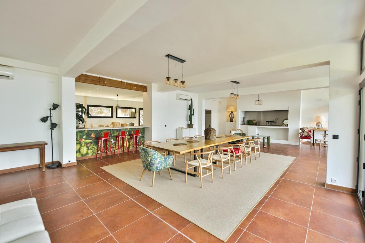 Grande Villa 750 M2 Le Mas Des Chenes Борм-ле-Мимоза Экстерьер фото